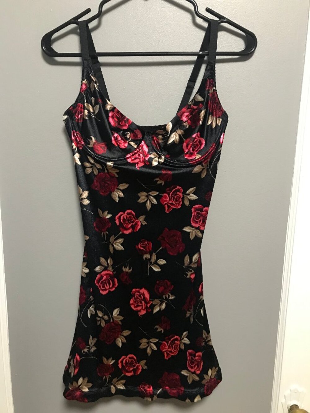 Vintage 90's Goth Red Roses Black Satiny Babydoll Nightie Lingerie SMALL 36C